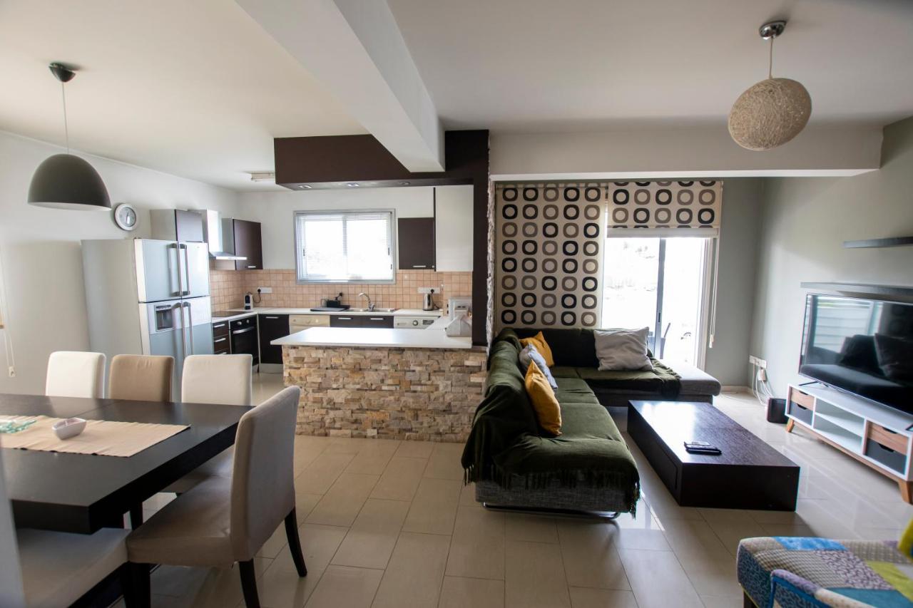 Glabur Stays - The Executive 2 Bdr - Nicosia City, Free Parking & Wifi, Welcomes You!!! Extérieur photo