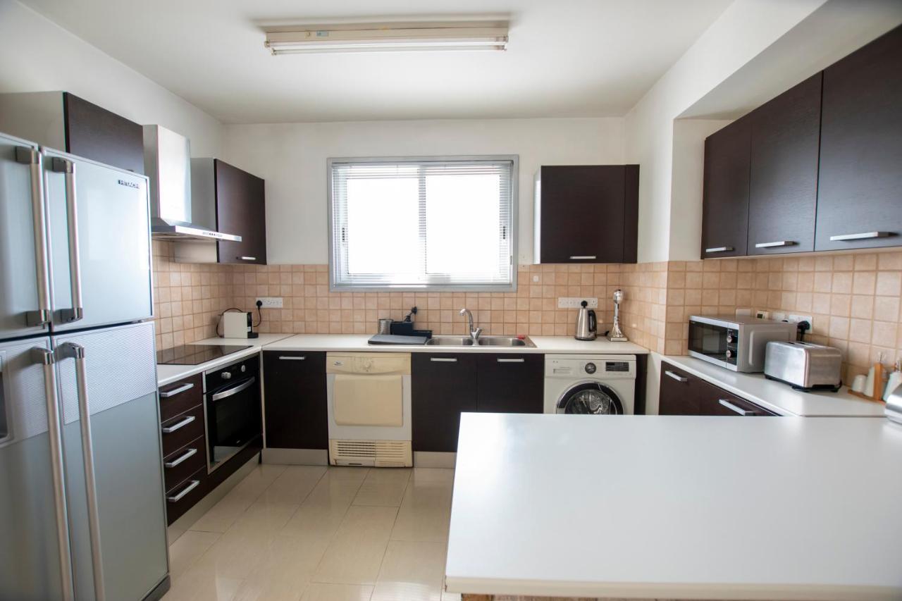 Glabur Stays - The Executive 2 Bdr - Nicosia City, Free Parking & Wifi, Welcomes You!!! Extérieur photo