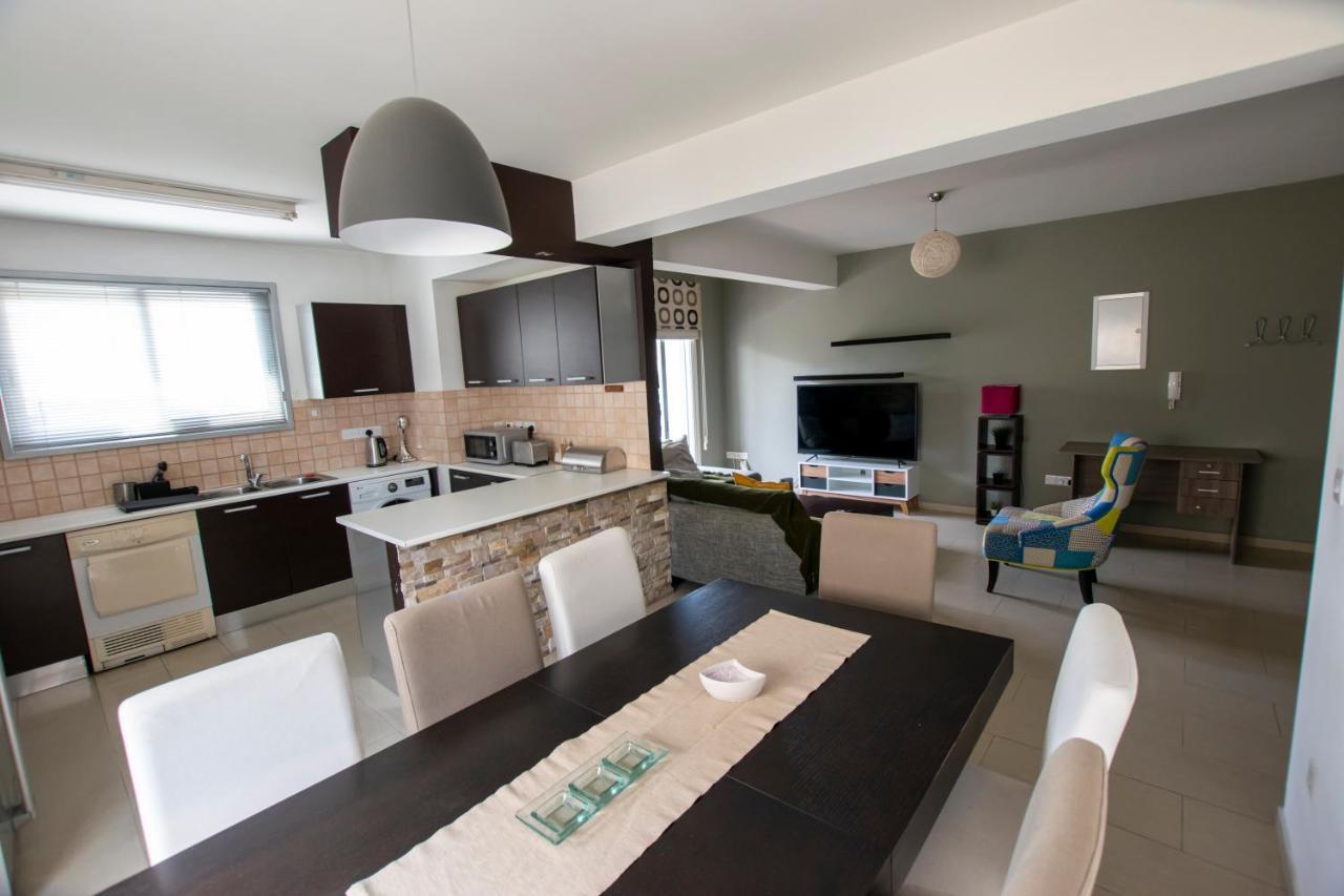 Glabur Stays - The Executive 2 Bdr - Nicosia City, Free Parking & Wifi, Welcomes You!!! Extérieur photo